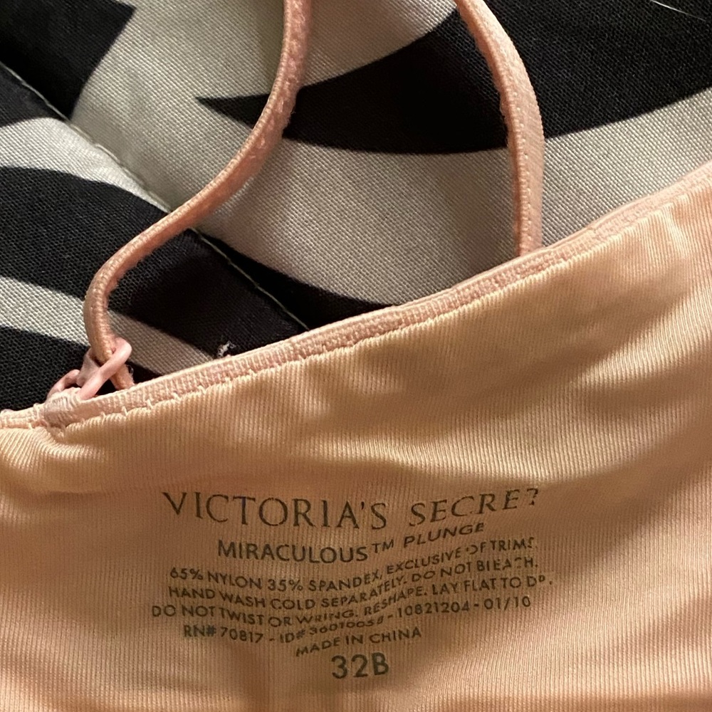 Vs Pushup Bra - image 2